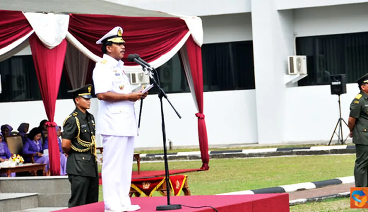 Citizen6, Tangerang: Dalam amanatnya Panglima TNI menyampaikan bahwa dalam tradisi TNI, serah terima jabatan bukan hanya suatu kelaziman melainkan juga suatu kebutuhan dan keharusan. (Pengirim: Badarudin Bakri)