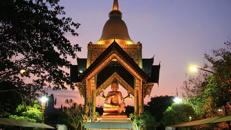 Patung Buddha 4 Wajah