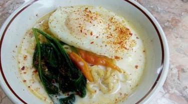 Resep Kreasi Mi Instan Kuah Susu Enak Banget Ternyata Lifestyle Fimela Com Resep mie instan kuah susu sederhana spesial asli enak. resep kreasi mi instan kuah susu enak
