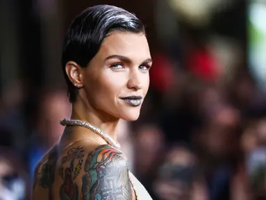 Ruby Rose saat menghadiri penayangan perdana film terbaru "xXx: Return of Xander Cage" di teater TCL Chinese di Los Angeles, California, AS, Kamis (19/1). (AP Photo/ Rich Fury)