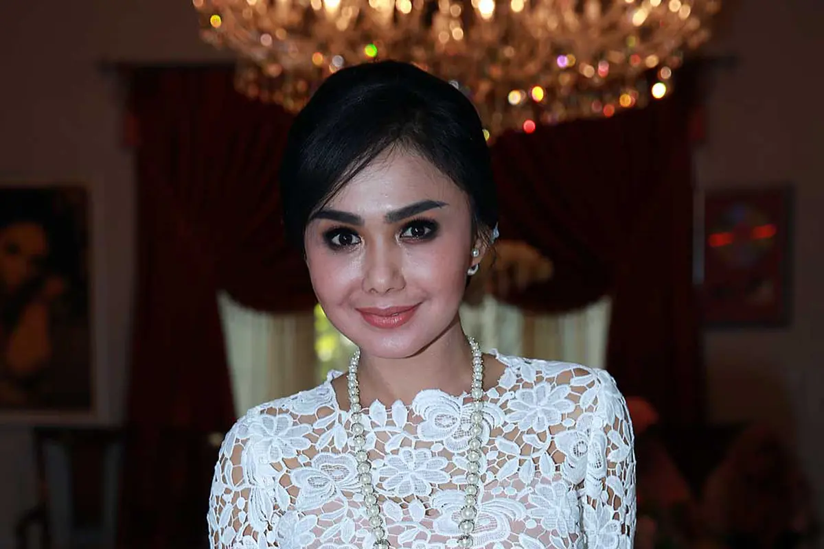 [Bintang] Yuni Shara