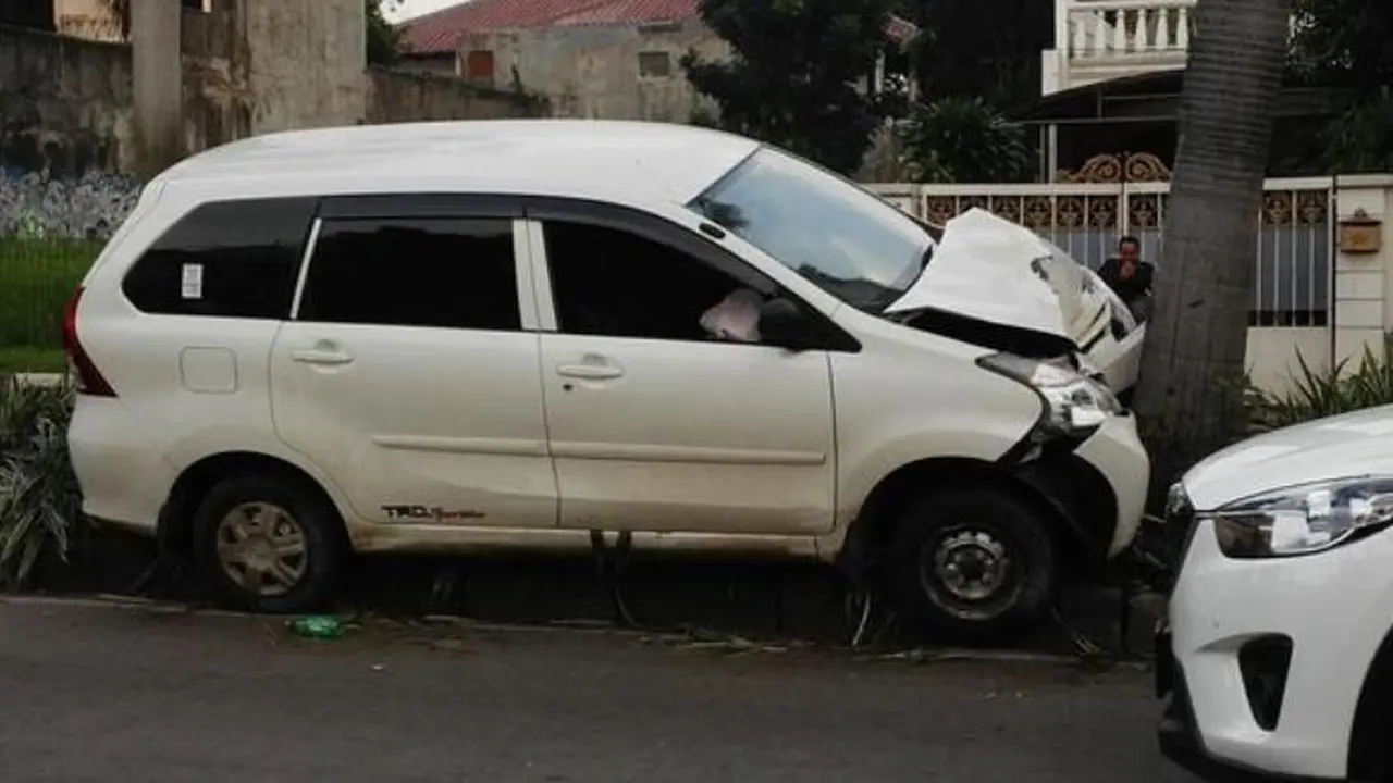 Kecelakaan Mobil