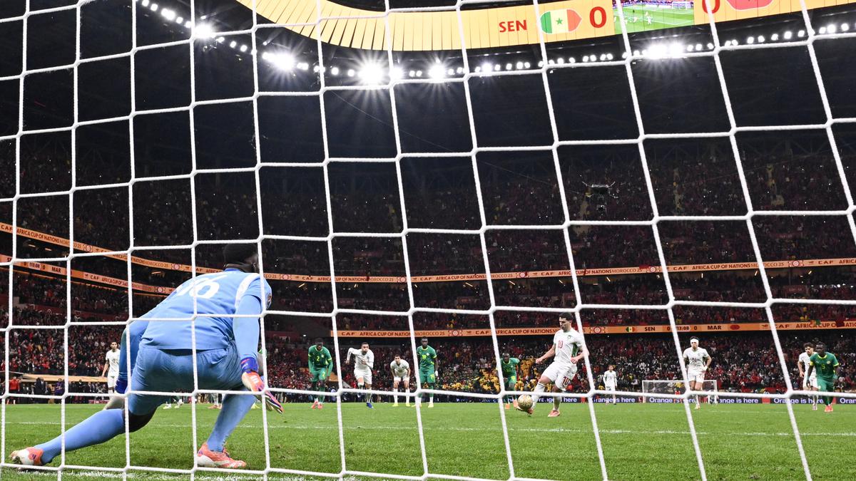 Teori Konspirasi Panenka Brahim Diaz di Final Piala Afrika 2025: Kebetulan atau Ada yang Disengaja?