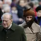 Pangeran Philip menghadiri tradisi perayaan Hari Natal Kerajaan di Sandringham, Skotlandia, bersama Meghan Markle dan Pangeran Harry, pada 2017. (dok. Adrian DENNIS / AFP)