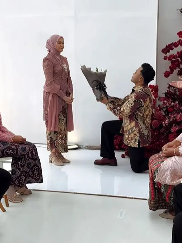 6 Momen Salma Salsabil dan Dimansyah Laitupa Resmi Tunangan, Jadi Hari Patah Hati