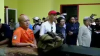 Puluhan penumpang Wings Air geram karena penerbangan menuju Ternate dibatalkan setelah beberapa kali ditunda. (LIputan 6 SCTV)