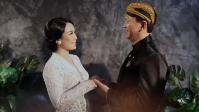 FOTO: Sepuluh Bulan Menikah, Ahok dan Puput Nastiti Pamerkan Foto Pernikahan