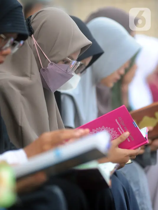 Indonesia menilai tindakan tersebut tidak bisa dibenarkan. "Tindakan ini sangat mencederai perasaan umat Muslim dan tidak bisa dibenarkan," ujar Kementerian Luar Negeri. (merdeka.com/Arie Basuki)