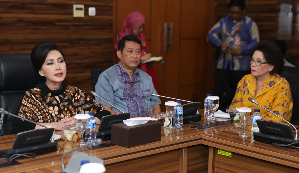 Arief berharap para Puteri Indonesia ini saat kembali ke daerahnya bisa membantu pertumbuhan ekonomi menjadi lebih berkualitas. (Adrian Putra/Bintang.com)