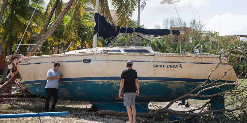 Badai Irma di Florida Hempaskan Kapal-Kapal Ini ke Daratan