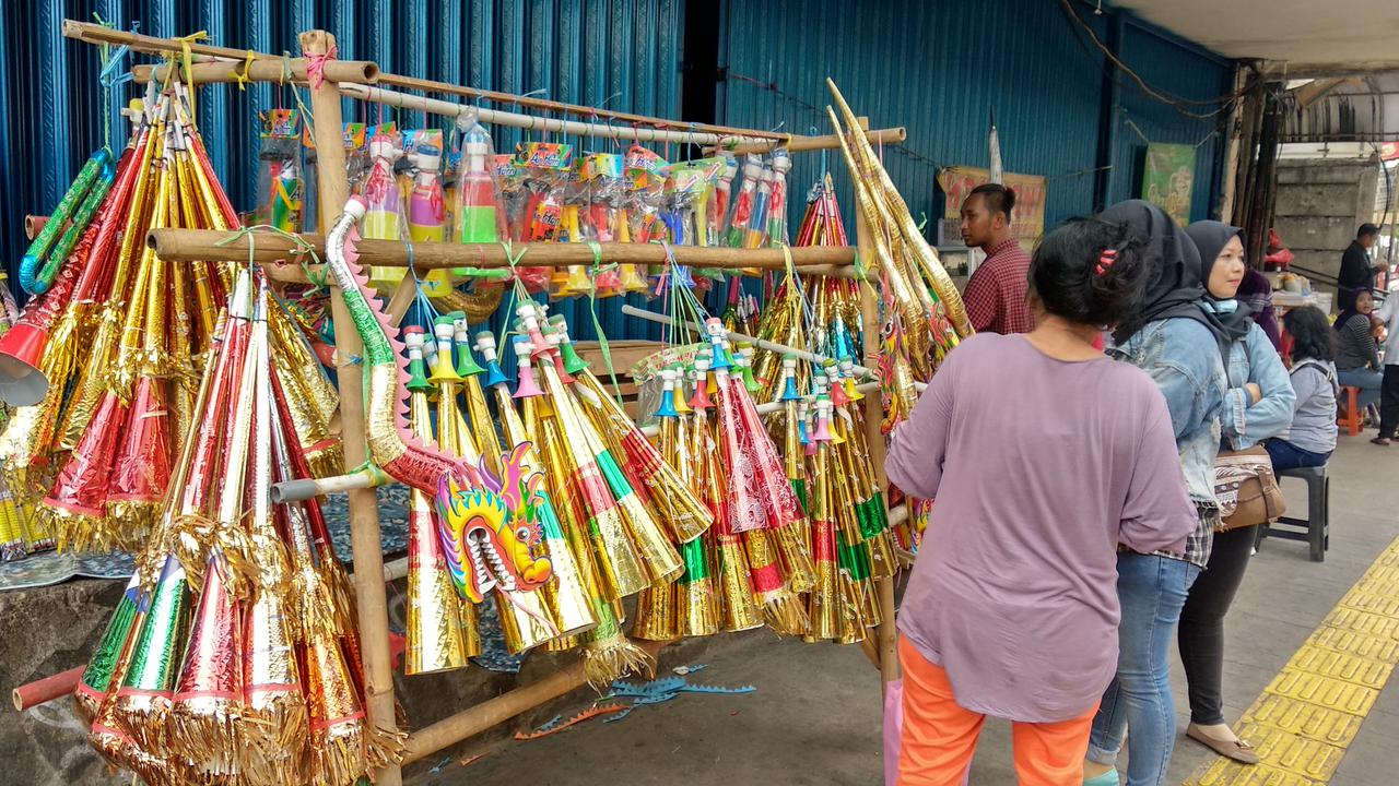 Penjual Terompet di Cikini