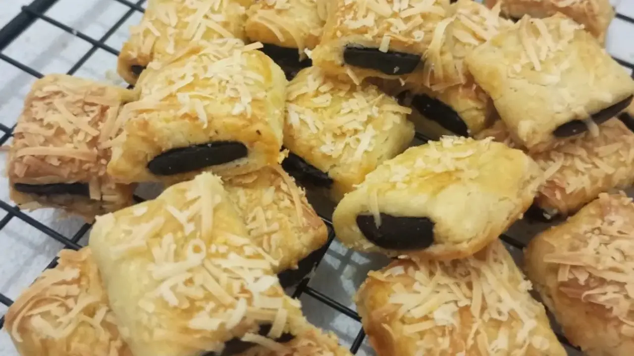 Kue Lebaran kastengel cokelat. (dok. Cookpad @noviindriana)