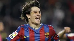 Gaya selebrasi striker Barcelona, Bojan Krkic setelah menjebol gawang Cultural Leonesa di leg kedua 32 besar Copa del Rey di Camp Nou,10 November 2009. Barca unggul 5-0. AFP PHOTO/ JOSEP LAGO