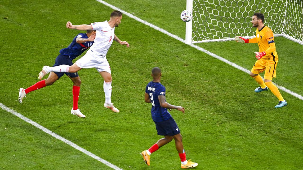 FOTO: Swiss Singkirkan Prancis Lewat Drama Adu Penalti di Euro 2020