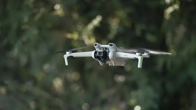 DJI
