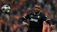 Juventus Waswas, MU dan Liverpool Saling Sikut Rebutan Pierre Kalulu