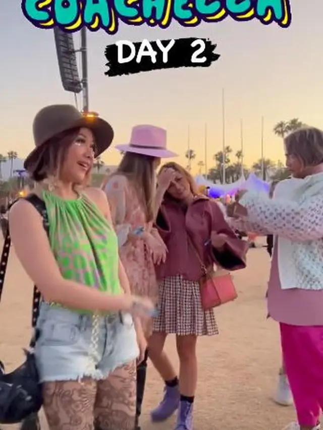 6 Potret BCL saat Nonton Coachella di California, Penampilannya Bak ABG