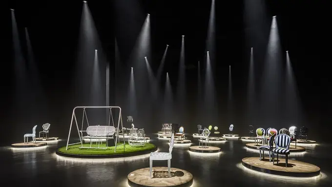 Pameran The Dior Medallion Chair di Miami, Simbol Klasik dari Seni de vivre Prancis
