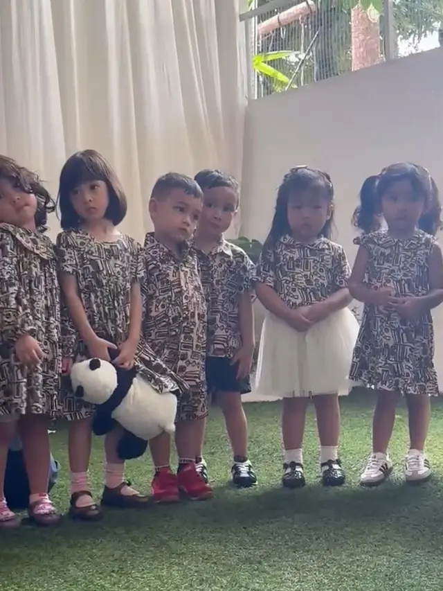 Potret Rayyanza Nyanyi Bareng Teman Sekelas (instagram/raffinagita1717)