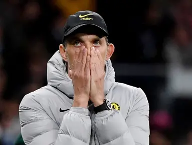 Thomas Tuchel resmi meninggalkan kursi pelatih Chelsea. Pemecatan juru taktik asal Jerman itu terjadi hanya sekitar 14 jam usai Chelsea tumbang 0-1 dari Dinamo Zagreb pada laga pertama fase grup Liga Champions 2022-2023. (AFP/Oscar Del Pozo)