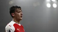 Julian Draxler Minta Mesut Ozil Tinggalkan Arsenal