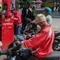 Di sisi lain, PT Pertamina (Persero) melalui Pertamina Patra Niaga juga resmi mengumumkan harga BBM 1 April 2026 yang berlaku di SPBU seluruh Indonesia. Tampak dalam foto, para pengendara sepeda motor mengantre untuk mengisi bahan bakar sepeda motor mereka di sebuah Stasiun Pengisian Bahan Bakar Umum (SPBU), Jakarta pada Rabu 1 April 2026. (BAY ISMOYO/AFP)