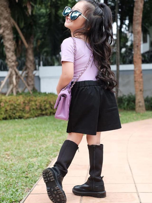 Jago Berpose, Ini 6 Potret Thalia Onsu Bak Model Cilik yang Bikin Gemas