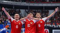 Ekspresi kegembiraan para pemain Timnas Futsal Indonesia setelah menundukkan Jepang pada semifinal Piala Asia Futsal 2026 di Indonesia Arena, Jakarta, Kamis (5/2/2026). (Bola.com/Bagaskara Lazuardi)