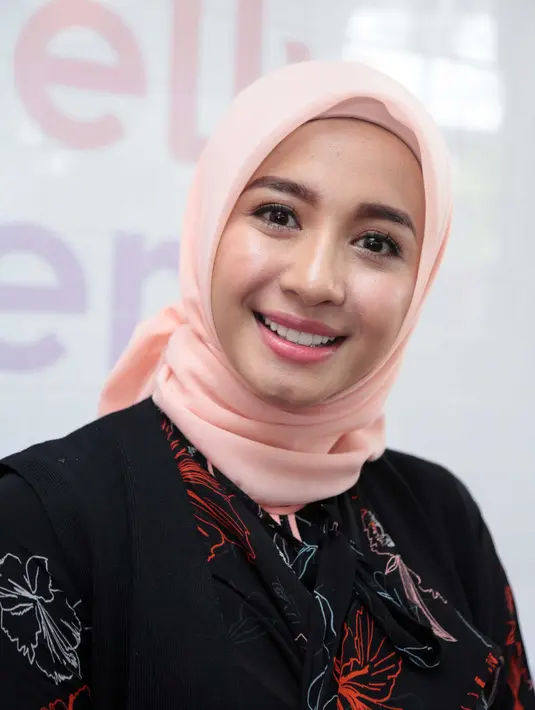 Dalam unggahan Emran belum lama ini lah yang menunjukan rasa rindunya kepada sang istri. Disinggung soal ini, Bella mengatakan ada yang melekat dengan manis di hatinya saat ini. (Nurwahyunan/Bintang.com)