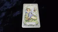 Tarot Hari Ini menunjukkan, ada banyak tuntutan kreativitas seperti Queen of Pentacles.