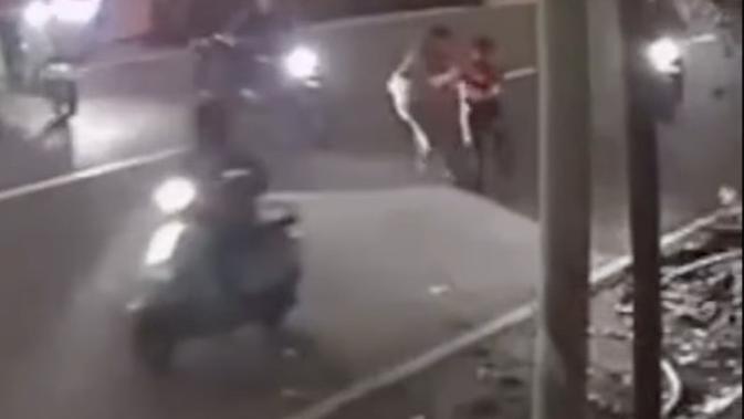 Kronologi Damkar Dibegal di Gambir, Polisi Sebut Korban Dipukul Batu