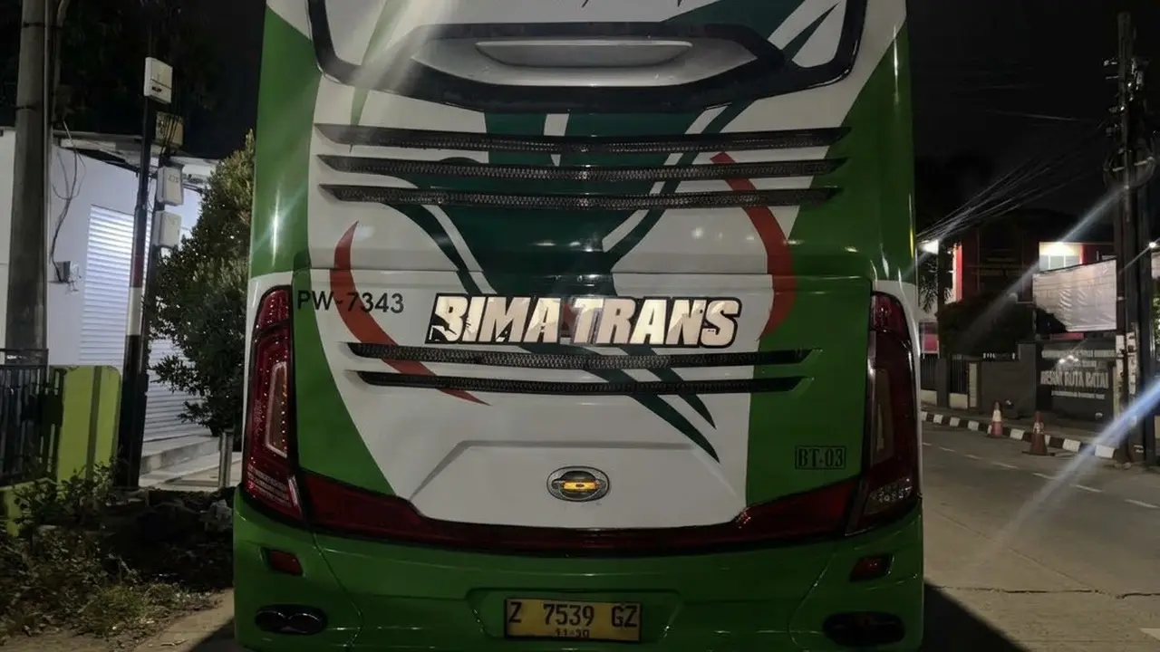 Bus Persib U-18 Diserang di Batang