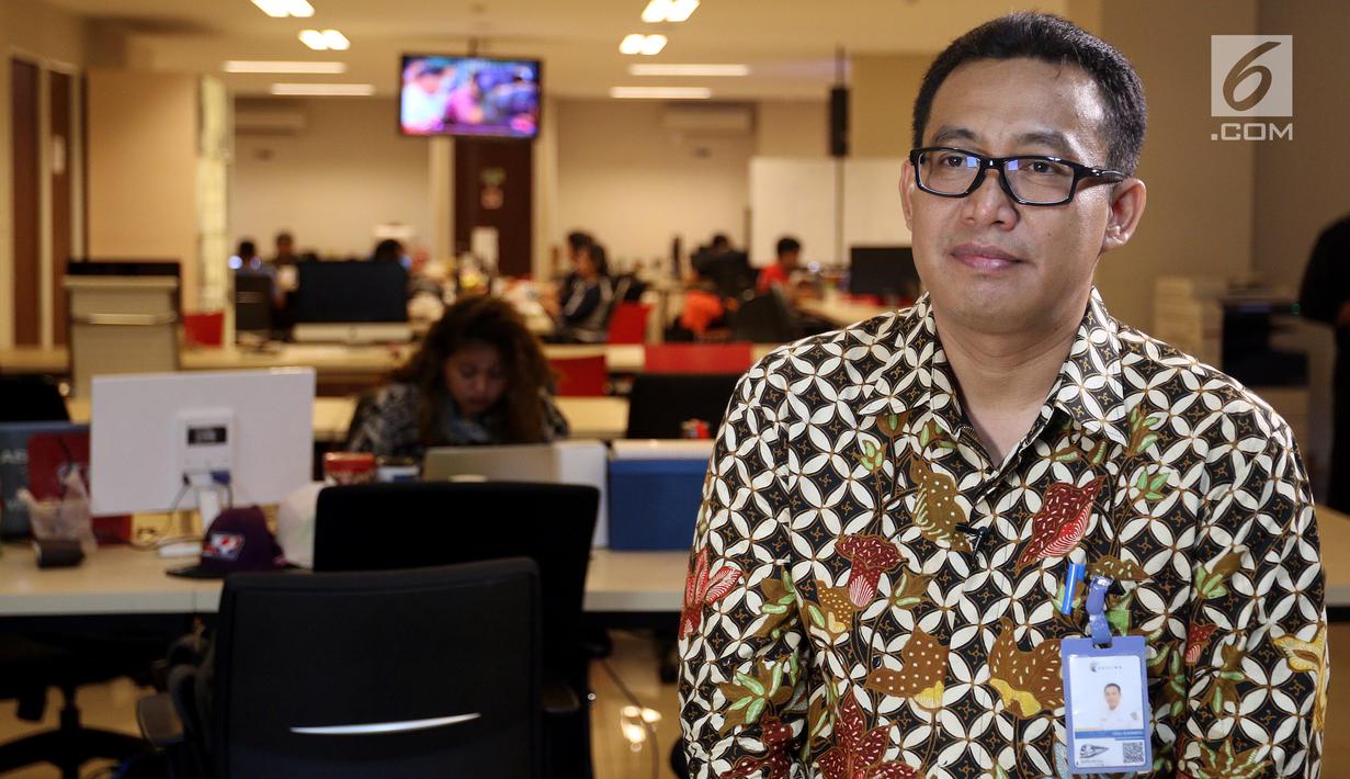 Direktur Utama PT Railink Heru Kuswanto saat wawancara di kantor Kapan Lagi Youniverse di Jakarta, Kamis (15/11). Kunjungan tersebut untuk bersilaturahmi dan melakukan wawancara seputar kereta bandara. (Liputan6.com/Johan Tallo)