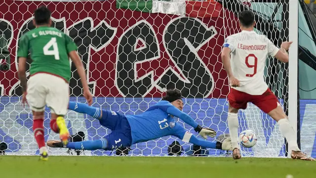 Foto: Aksi Cemerlang Kiper Tunisia dan Meksiko Berbuah Dua Skor Kacamata di Grup C dan D Piala Dunia 2022