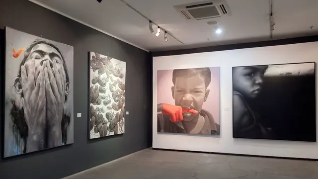 Art: 1 New Museum.