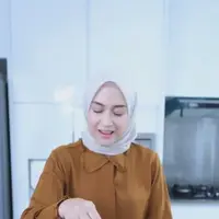 Potret dapur rumah Nina Zatulini (Sumber: Instagram/ninazatulini22)