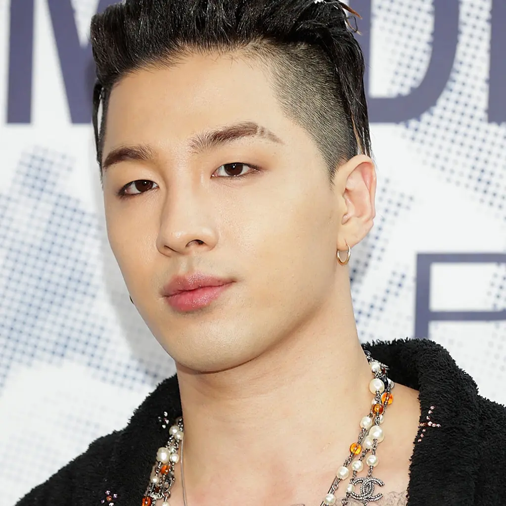 Baru-baru ini, Taeyang mendapat banyak pujian dari warganet karena tingkah lakunya. (foto: billboard.com)