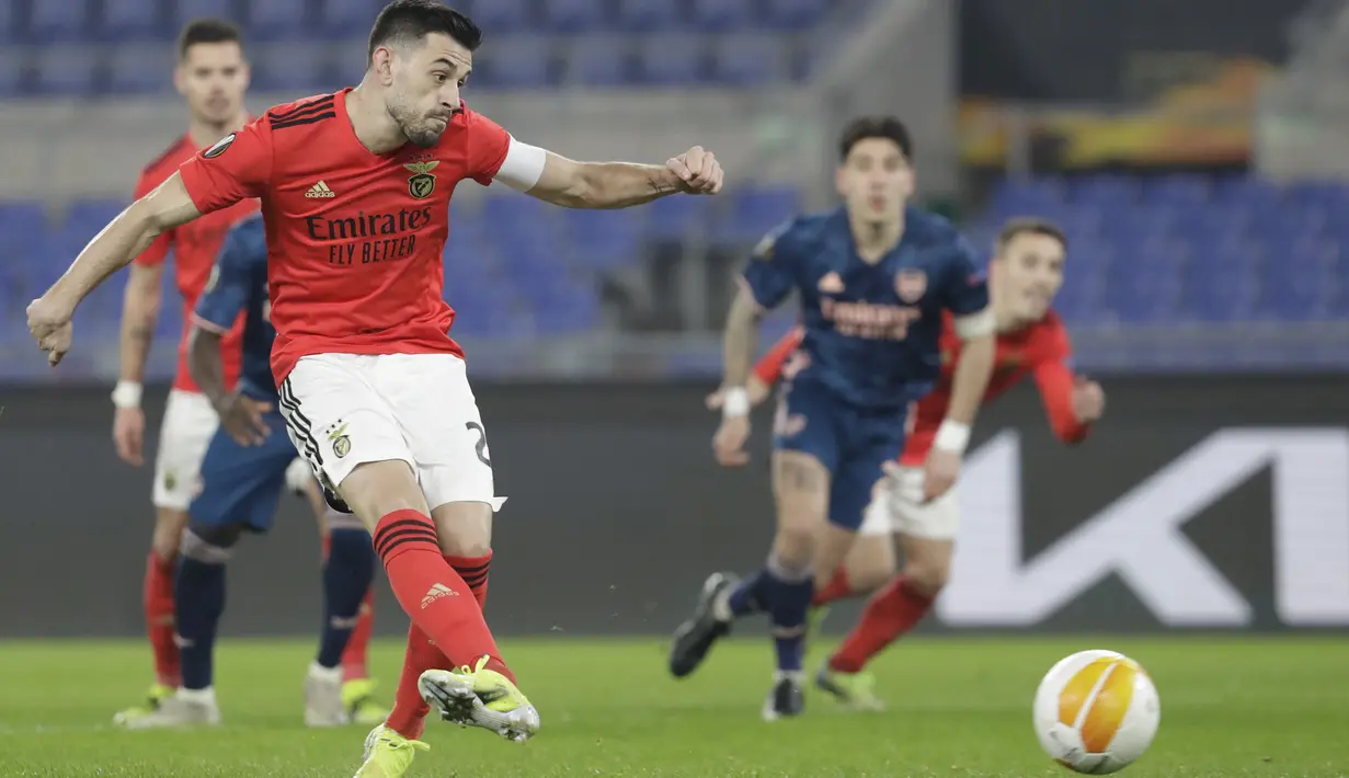Gawang The Gunners pun kebobolan pada menit ke-55 lewat eksekusi penalti Pizzi. (Foto: AP/Andrew Medichini)