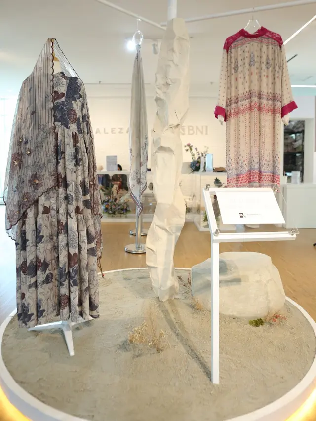 Koleksi Busana Ramadan dari Aleza Lewat Tema Unik Laboratory