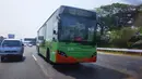 Transjakarta juga menggunakan sasis bus produksi Jerman yakni Mercedes-Benz. Sasis yang digunakan salah satunya adalah Mercedes-Benz OH 1626 Matic. Sasis ini dibekali dengan mesin OM 906 LA yang mampu menghasilkan tenaga hingga 260Hp dengan torsi hingga 950Nm.