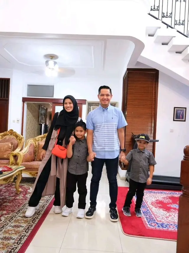 [Fimela] Alyssa Soebandono dan Dude Harlino