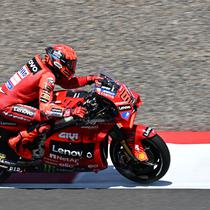 Pembalap Ducati Lenovo Team, Marc Marquez. (Bola.com/Dok.Sonny TUMBELAKA / AFP).