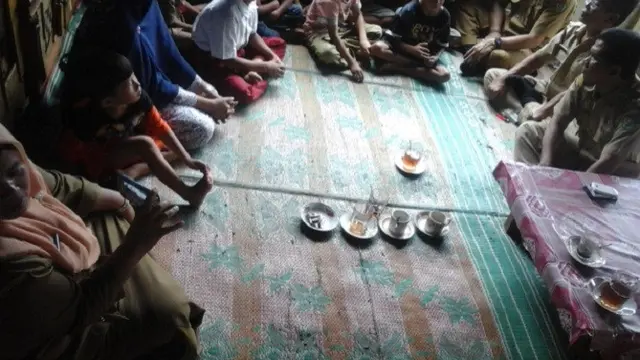 Predator Seksual Kabur