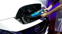 Direktorat Jenderal Pajak (DJP) atau Ditjen Pajak Kementerian Keuangan menjamin, bahwa pembayaran uang ganti rugi pajak untuk dealer tersebut bisa dipercepat hingga 1 bulan saja. (Arief/Liputan6.com)
