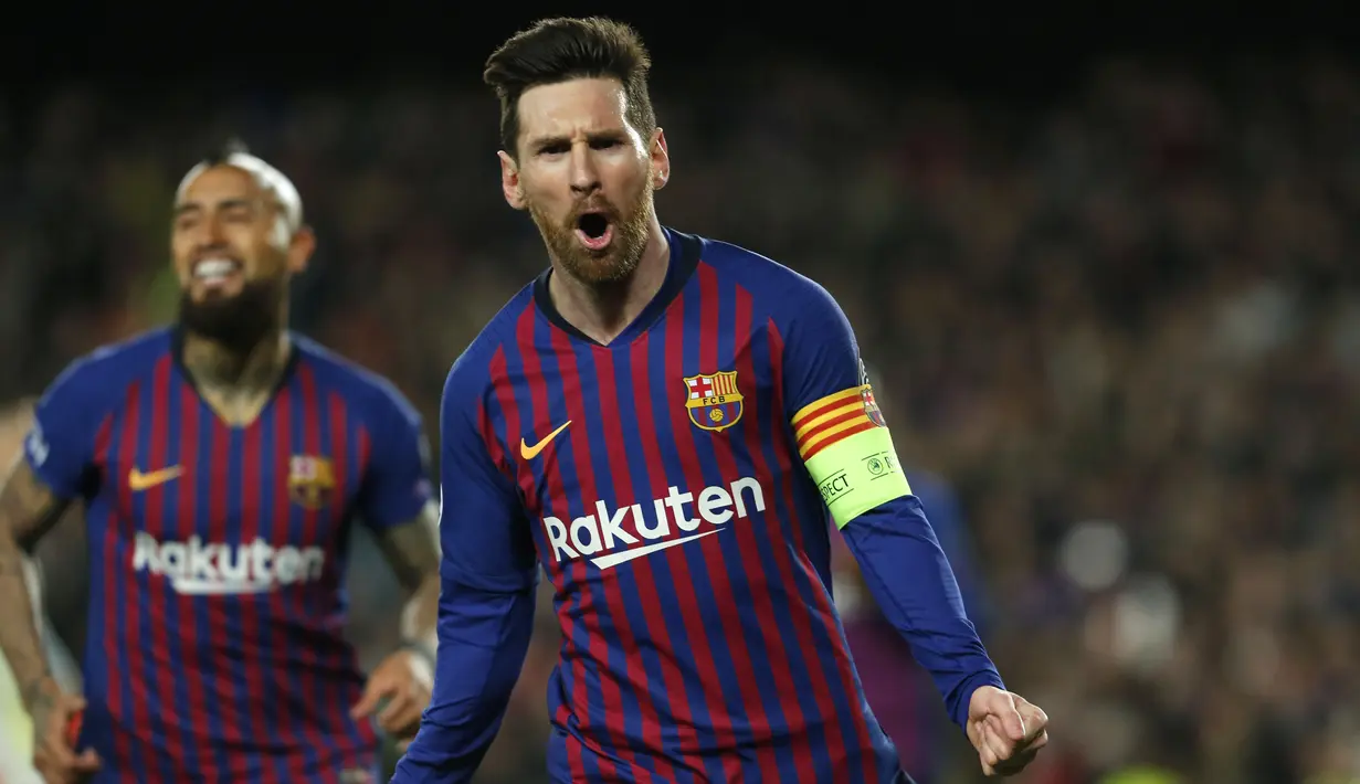1. Lionel Messi (Barcelona) - 34 gol dan 13 assist (AFP/Pau Barrena)