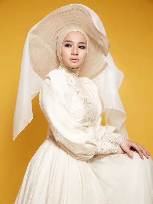 [Bintang] Laudya Cynthia Bella