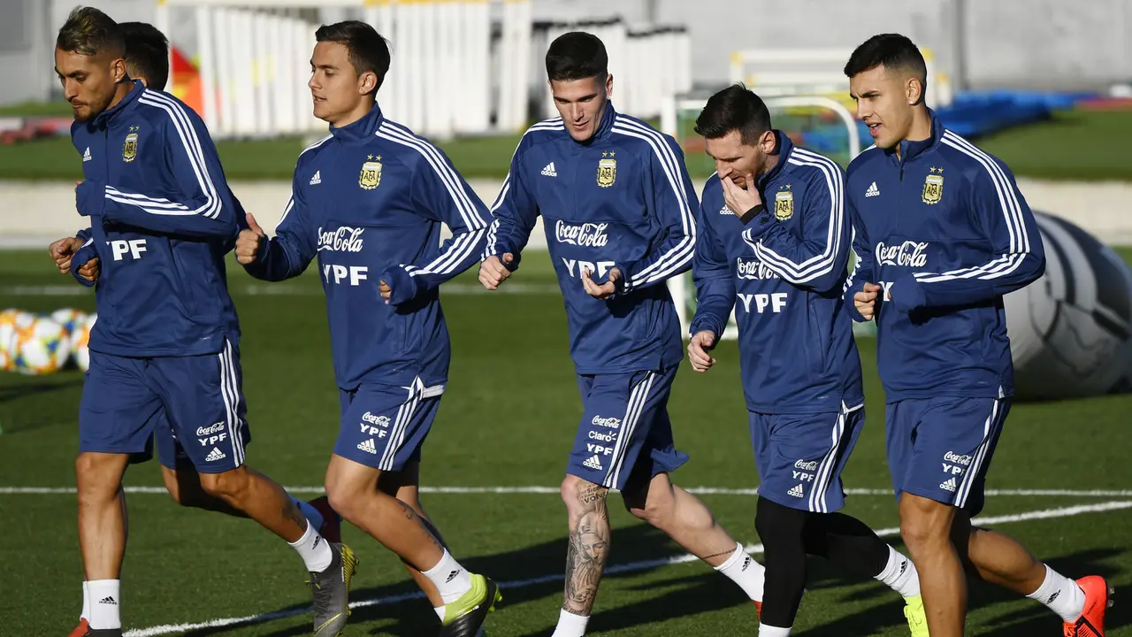 FOTO: Setelah Lama Menepi, Lionel Messi Kembali ke Timnas Argentina