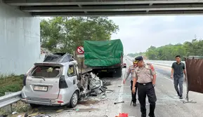Kecelakaan Maut Avanza Tabrak Truk Fuso di Tol Terpeka, 6 Orang Tewas