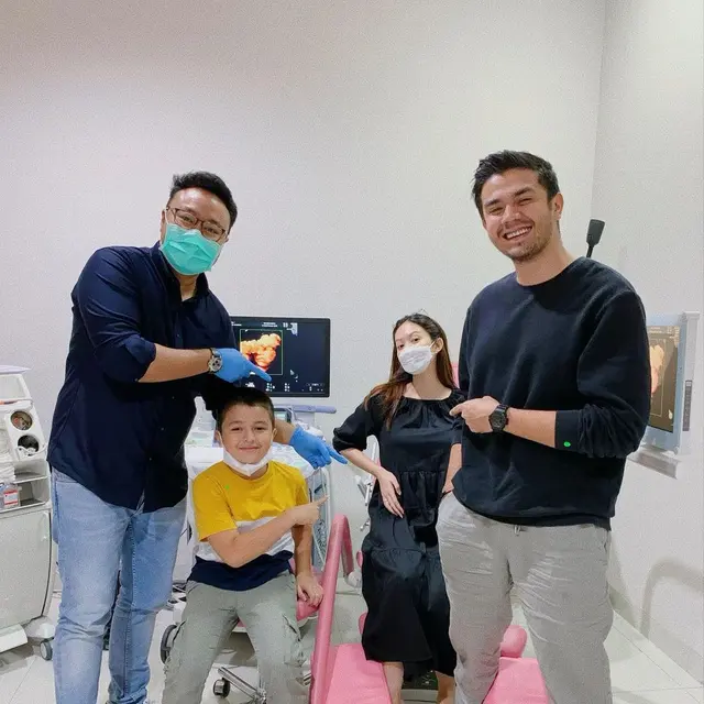 6 Potret Faradilla Yoshi Pamer Baby Bump, Masuki Trimester Ketiga Kehamilan