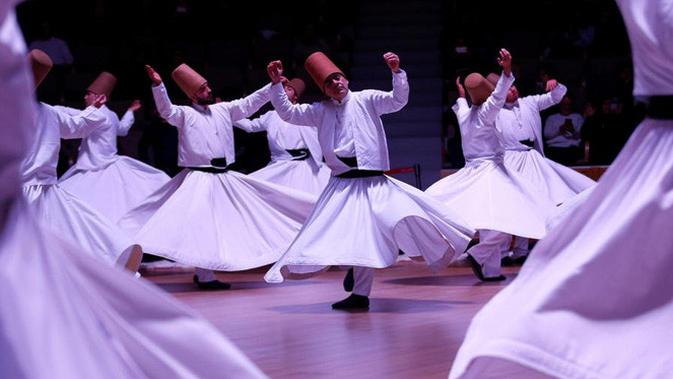 Tarian Sufi Turki.